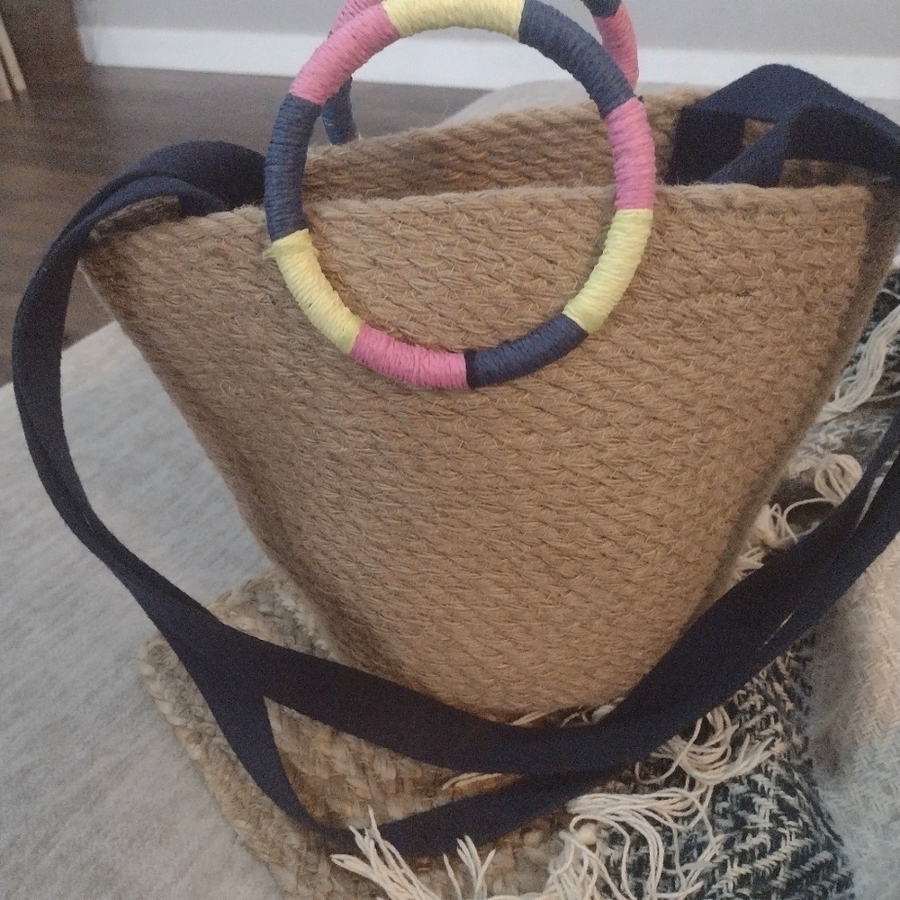 GAP bucket purse